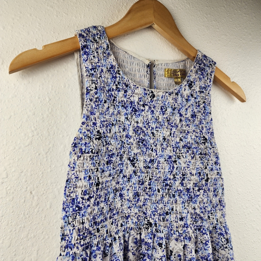 Vera Wang Smocked Tiered Sleeveless Blue & White Cottagecore Sundress Size Small - Picture 2 of 9